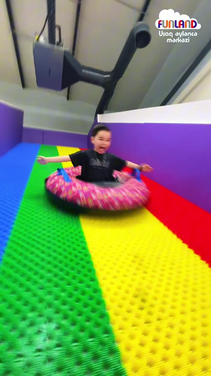 Memar Əcəmi — Funland